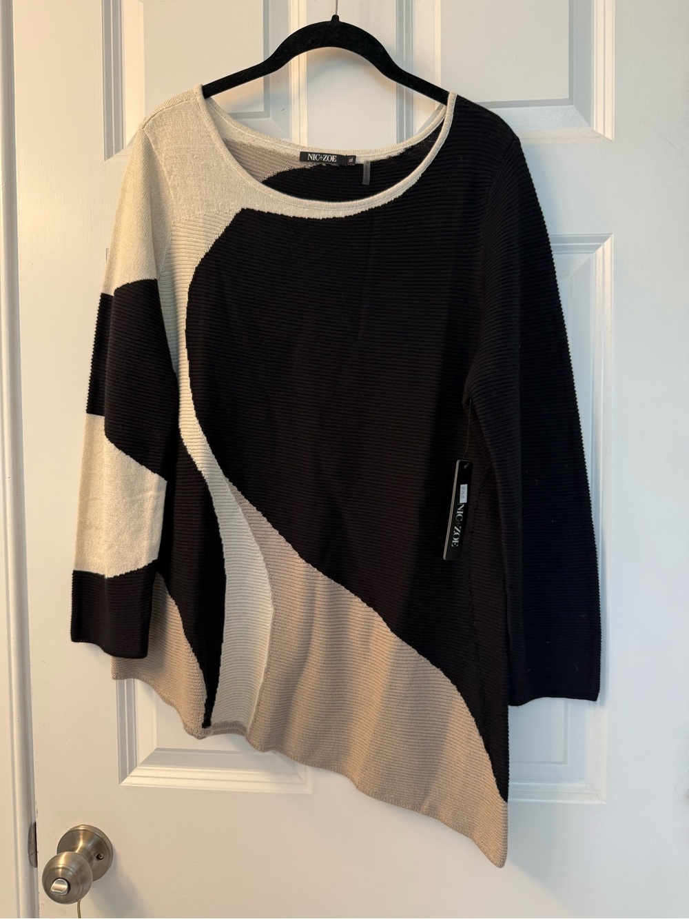 NIC+ZOE Black, Cream & Tan Colorblock Asymmetrical Crewneck Sweater